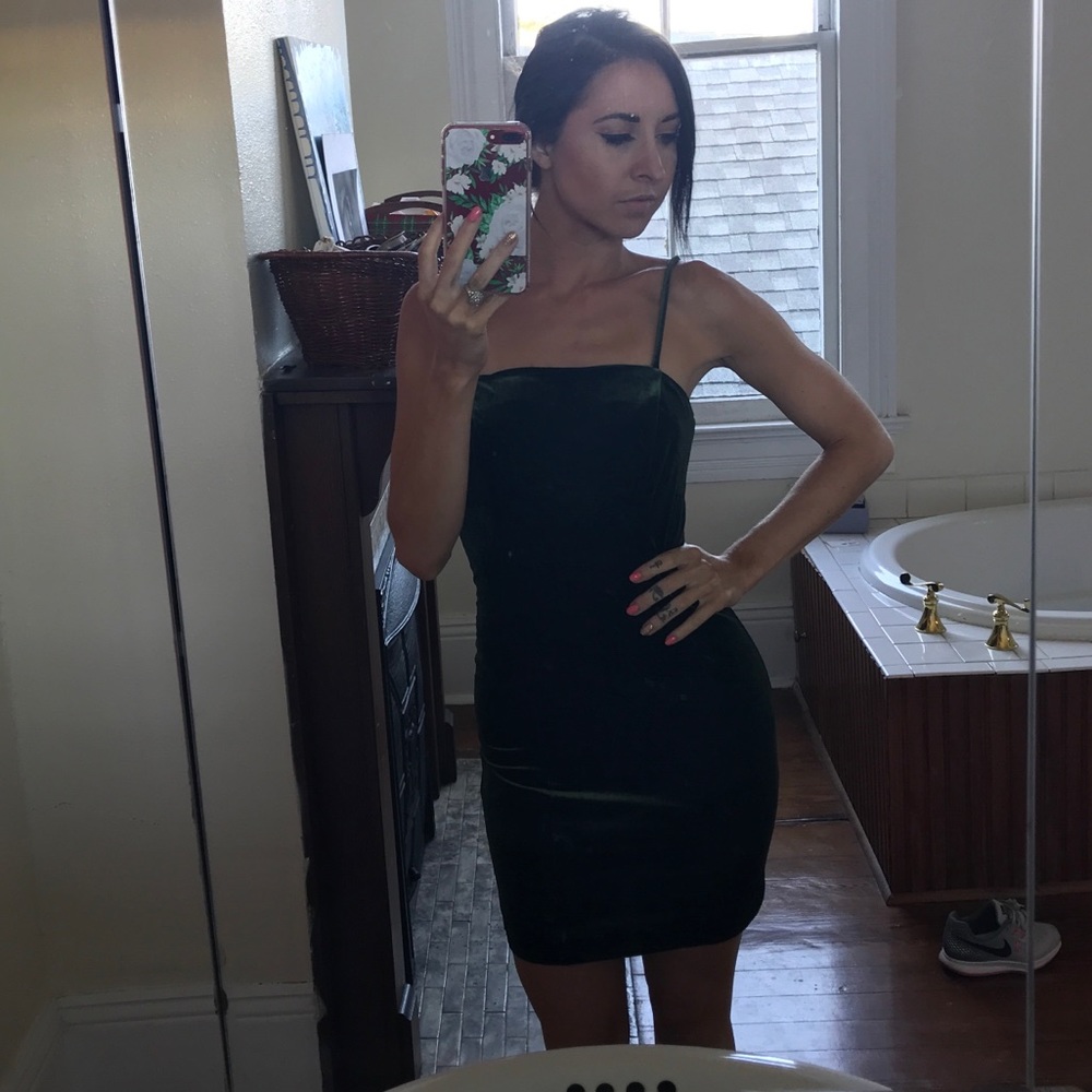 Small spaghetti strap velvet forest green dress